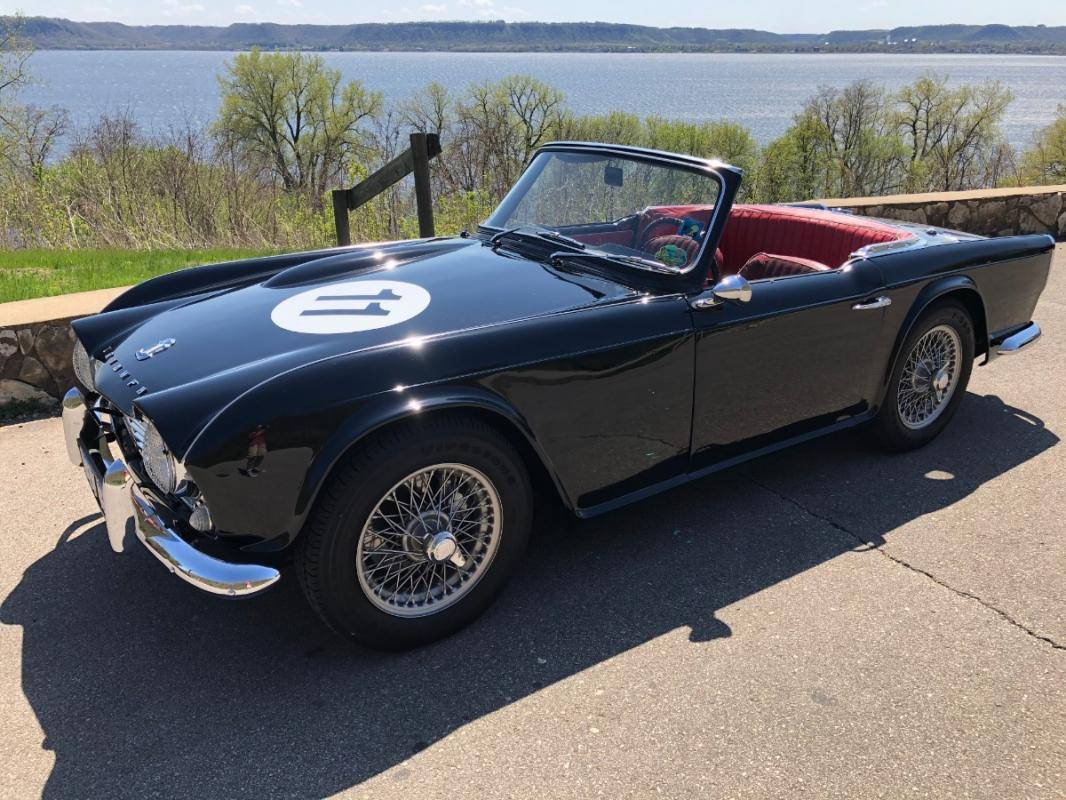 Triumph TR4