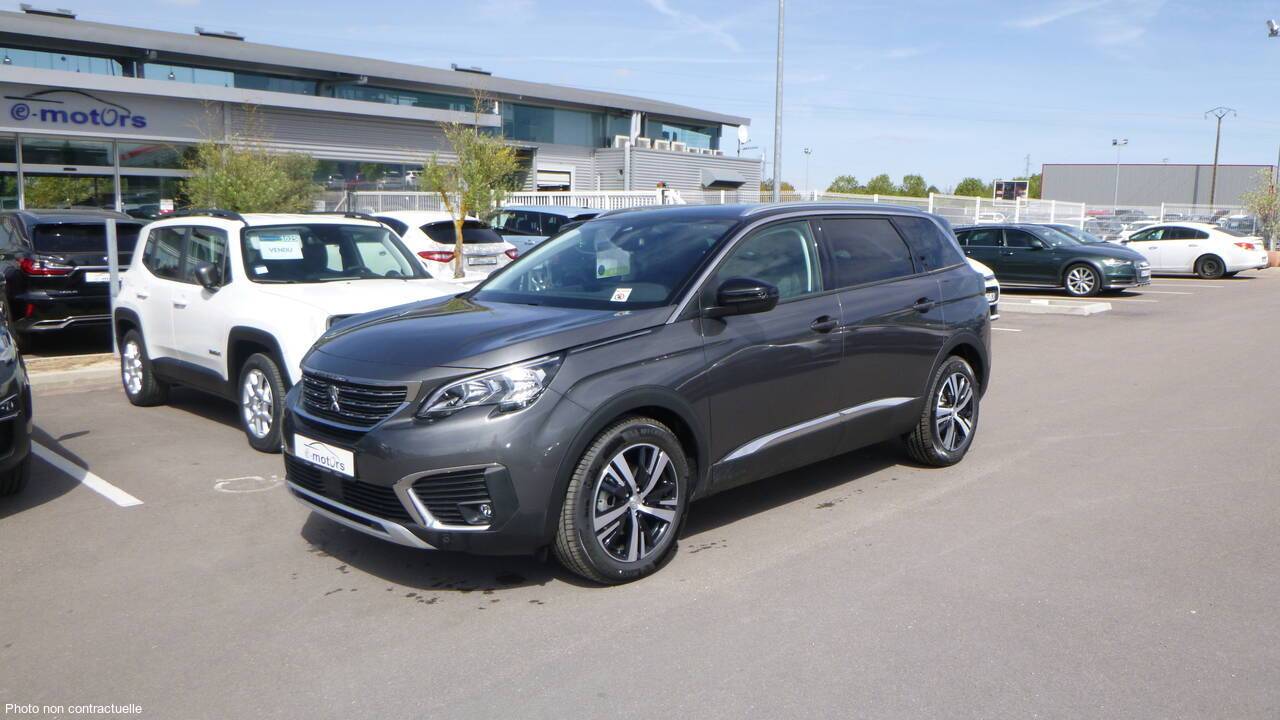 Peugeot 5008