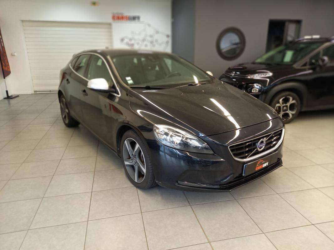 Volvo V40