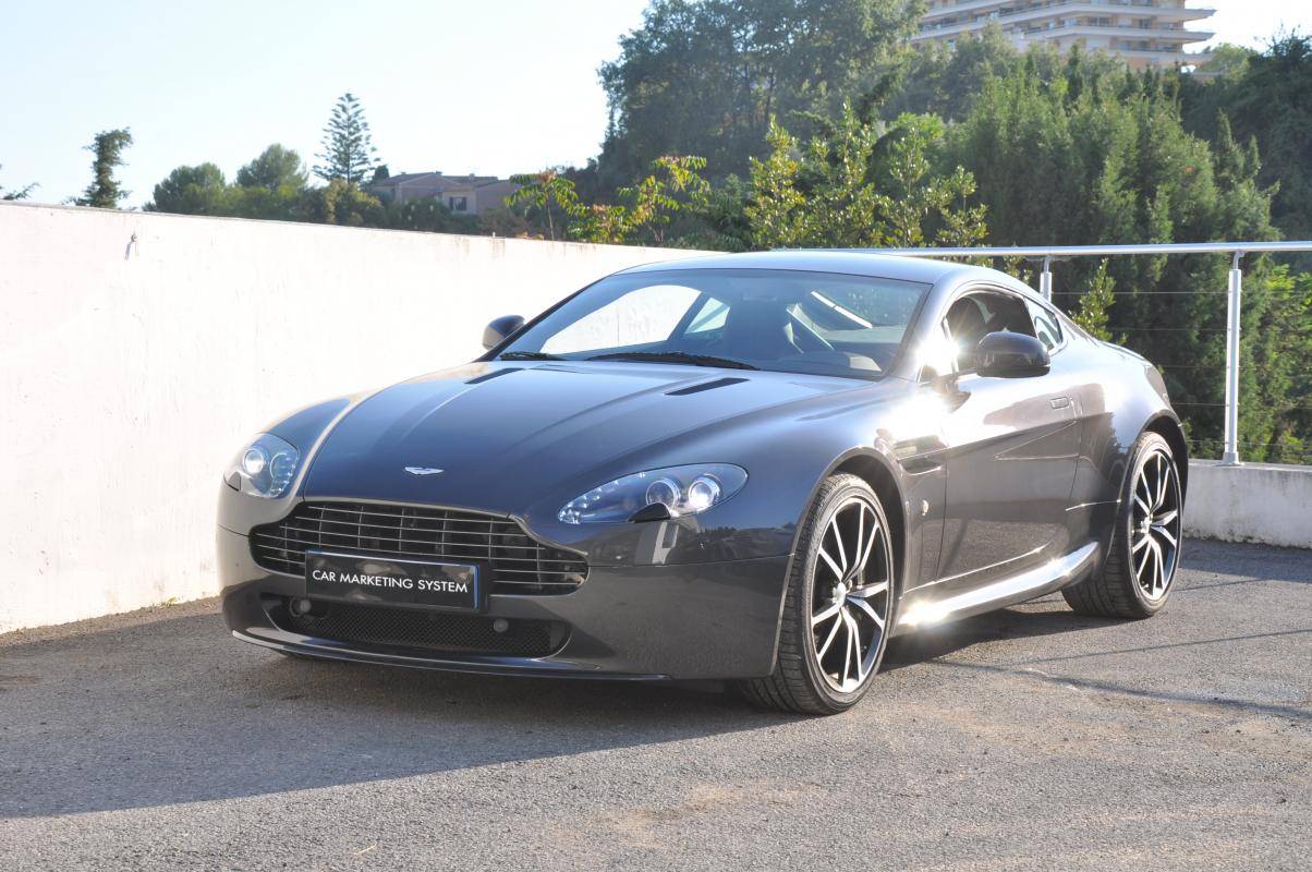 Aston Martin Vantage