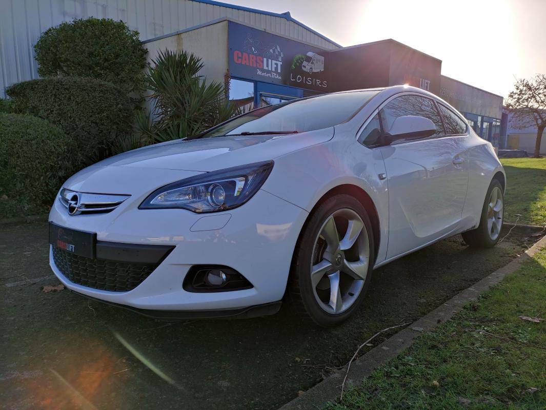 Opel Astra GTC