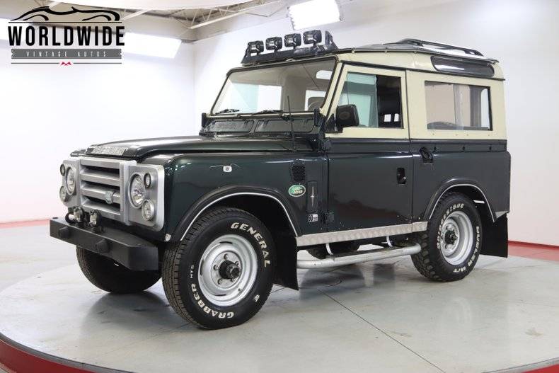 Land Rover Defender