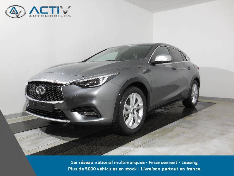 Infiniti Q30