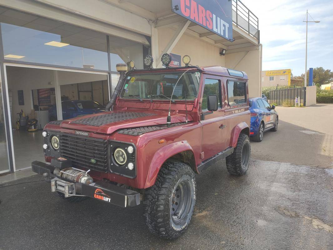 Land Rover Defender