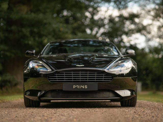 Aston Martin Virage