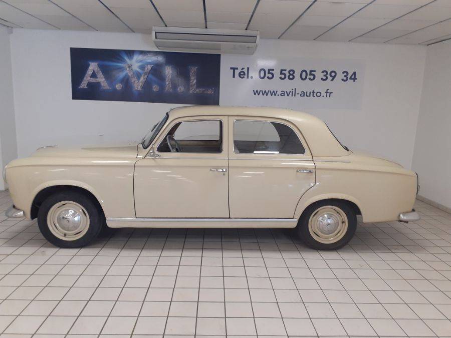 Peugeot 403