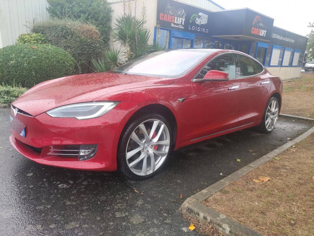 Tesla Model S