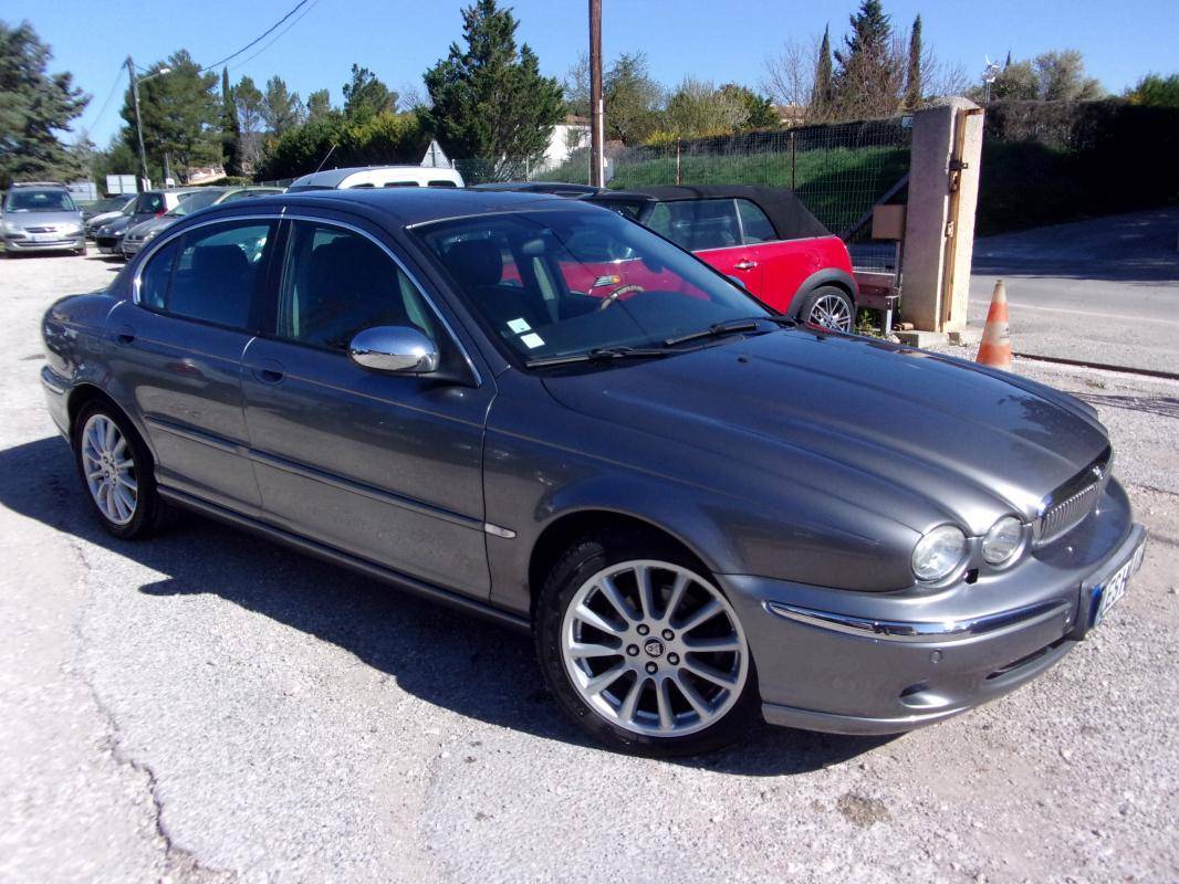 Jaguar X-Type