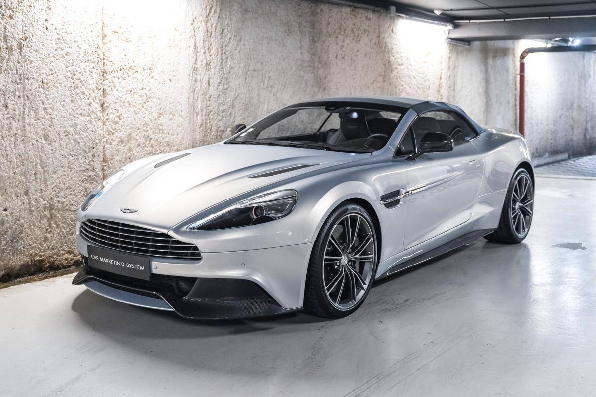 Aston Martin Vanquish