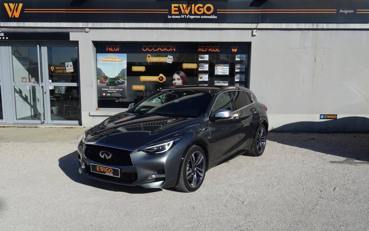 Infiniti Q30