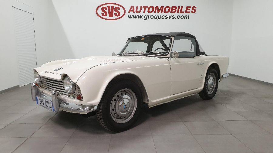 Triumph TR4