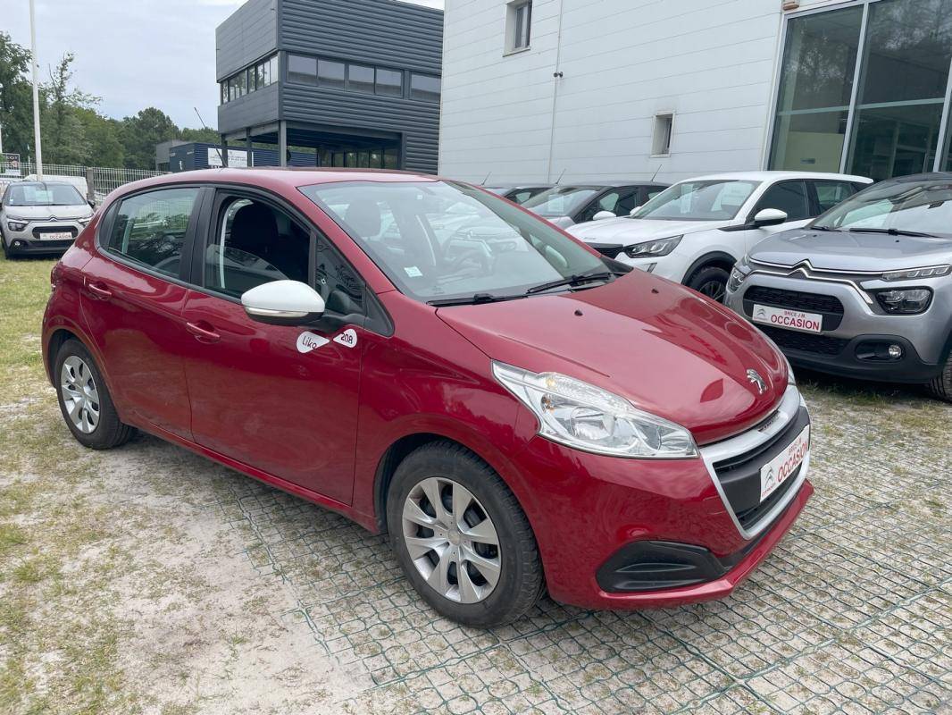 Peugeot 208