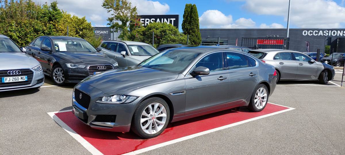 Jaguar XF