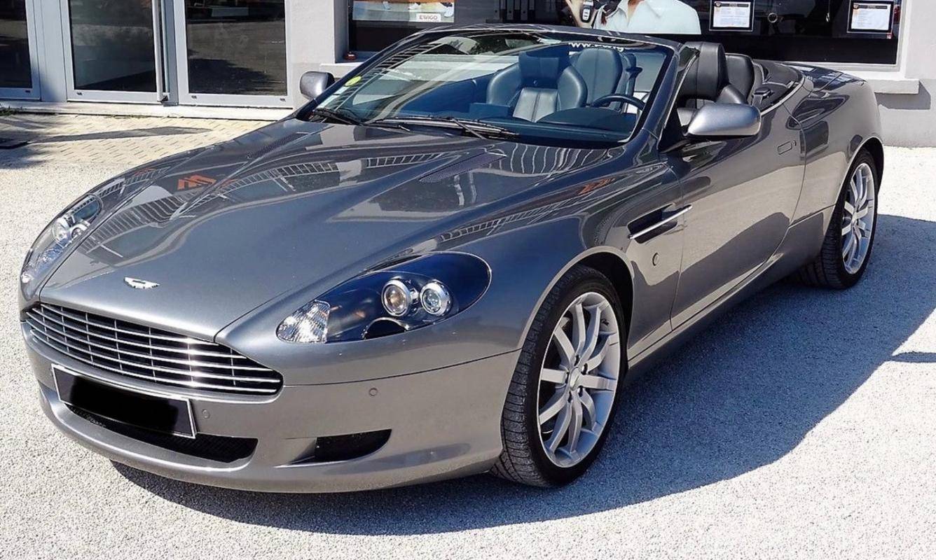 Aston Martin DB9