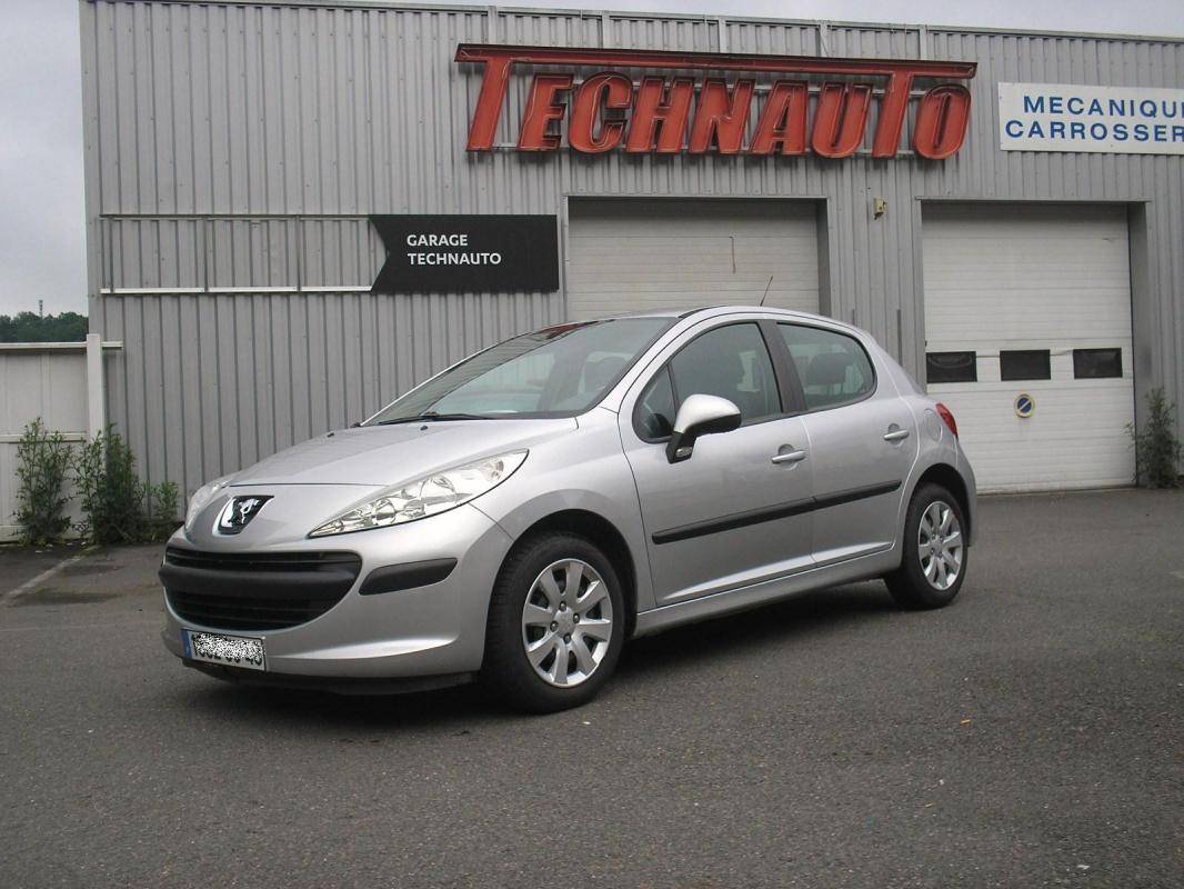 Peugeot 207