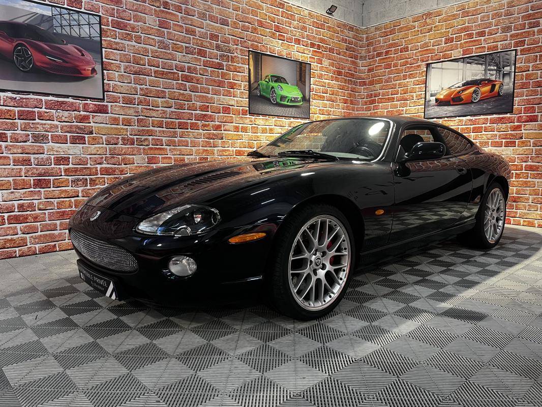 Jaguar XKR