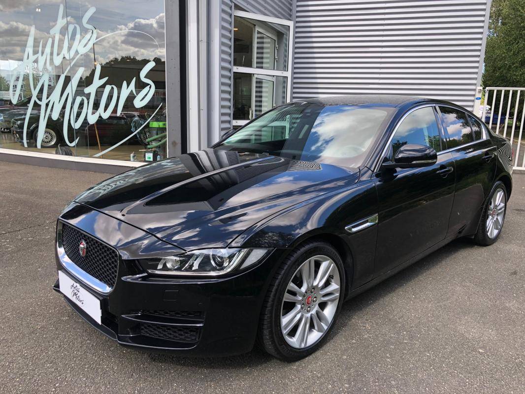 Jaguar XE