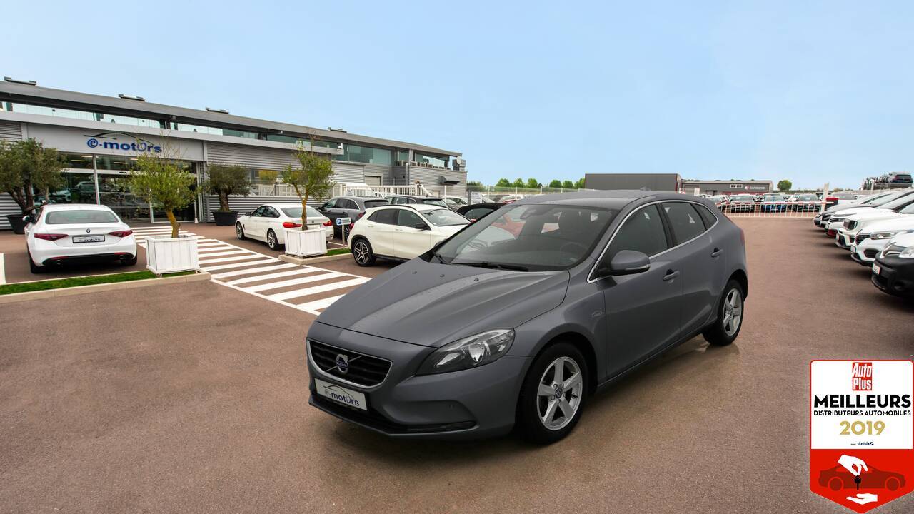 Volvo V40