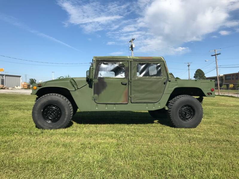 Hummer Humvee