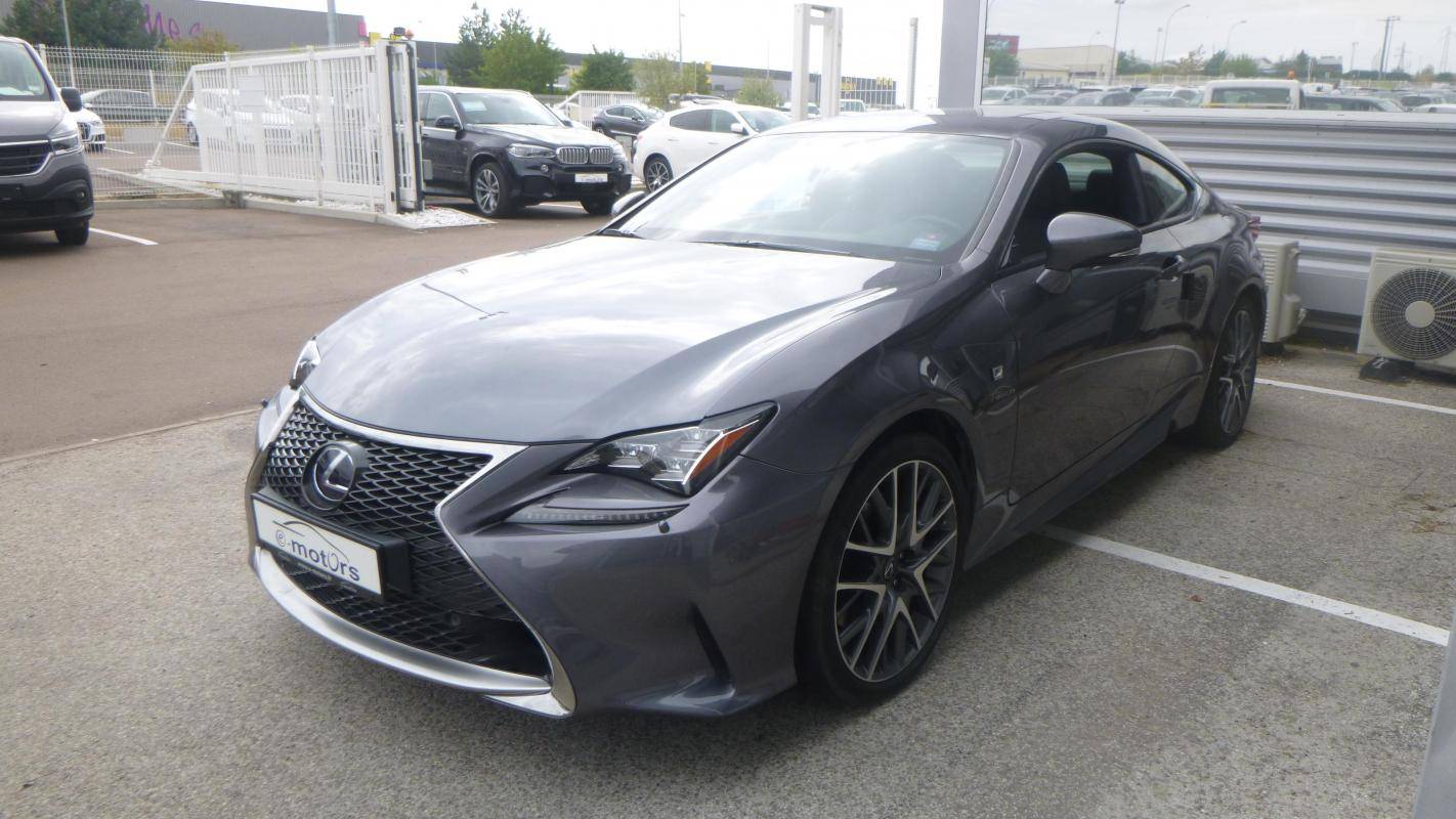 Lexus RC