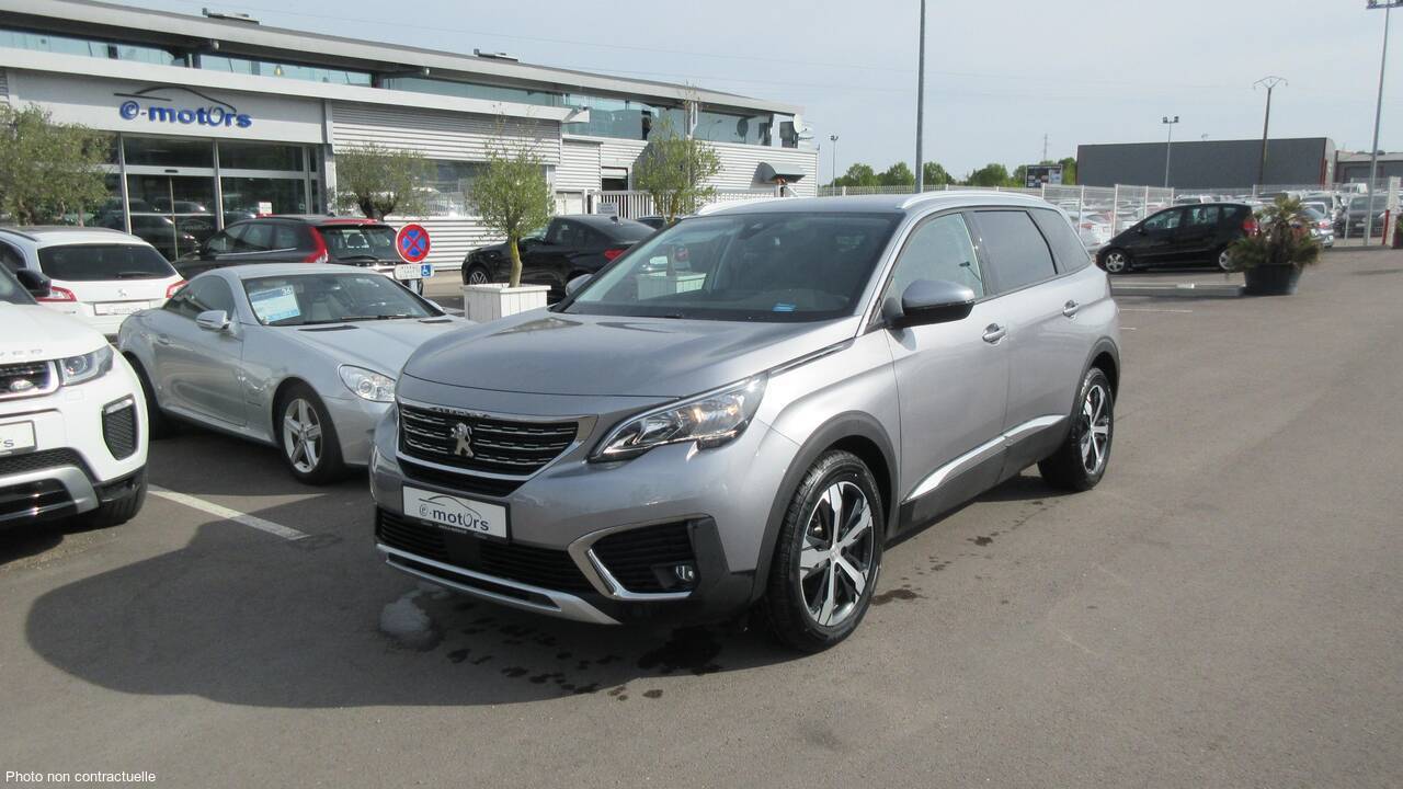 Peugeot 5008