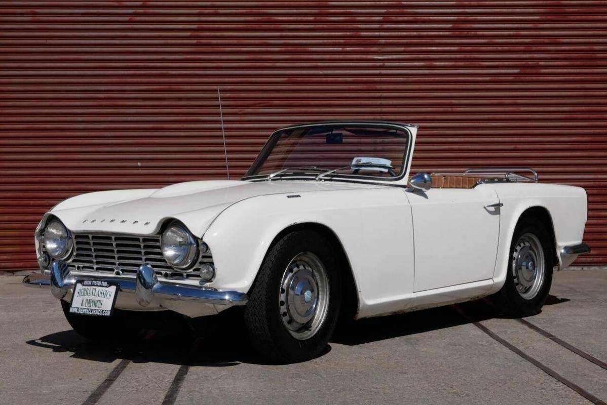 Triumph TR4