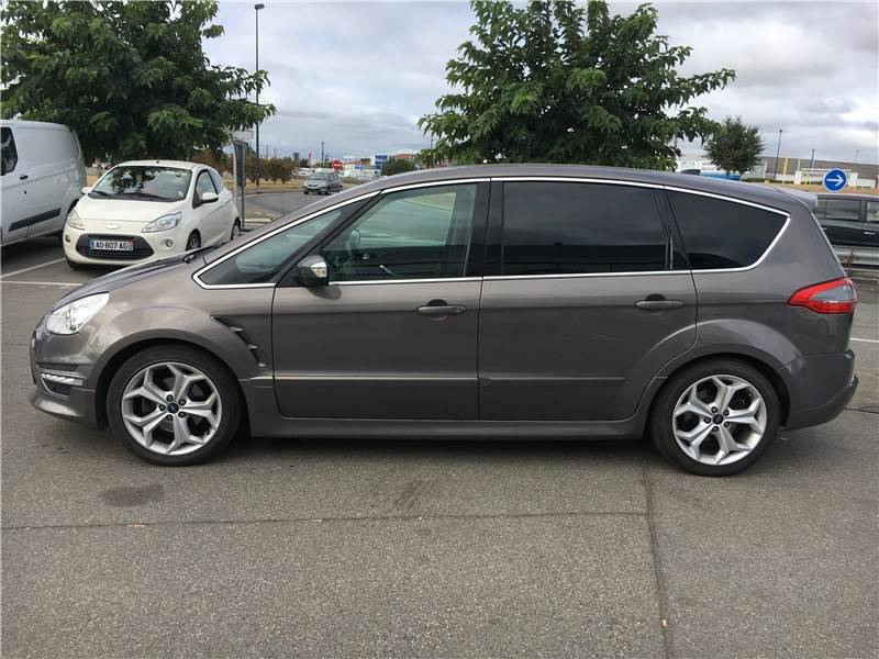 Ford S-Max