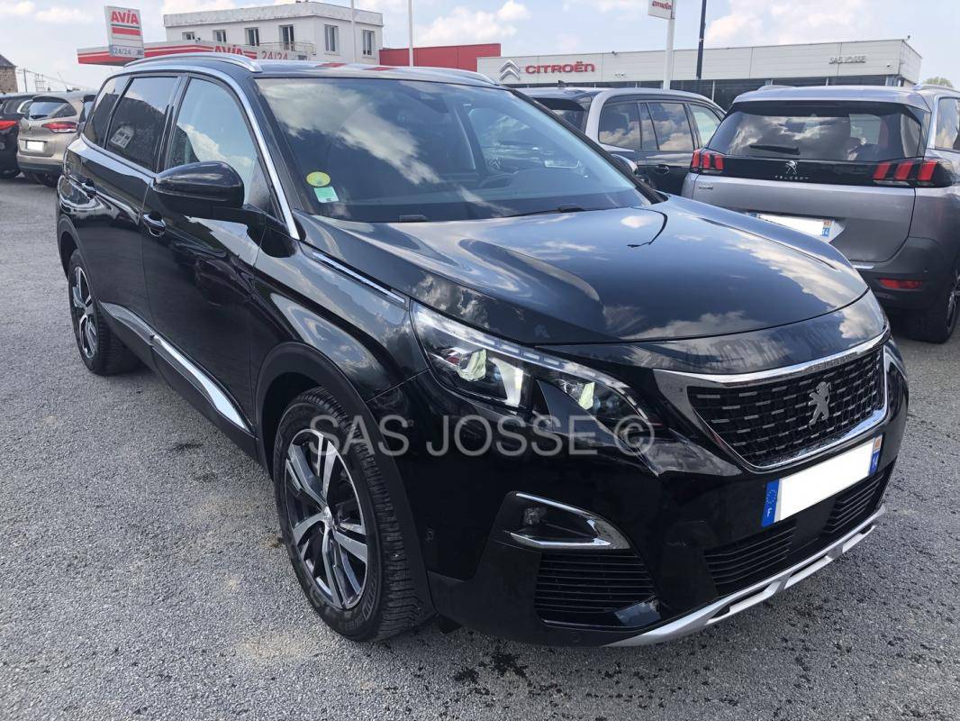 Peugeot 5008