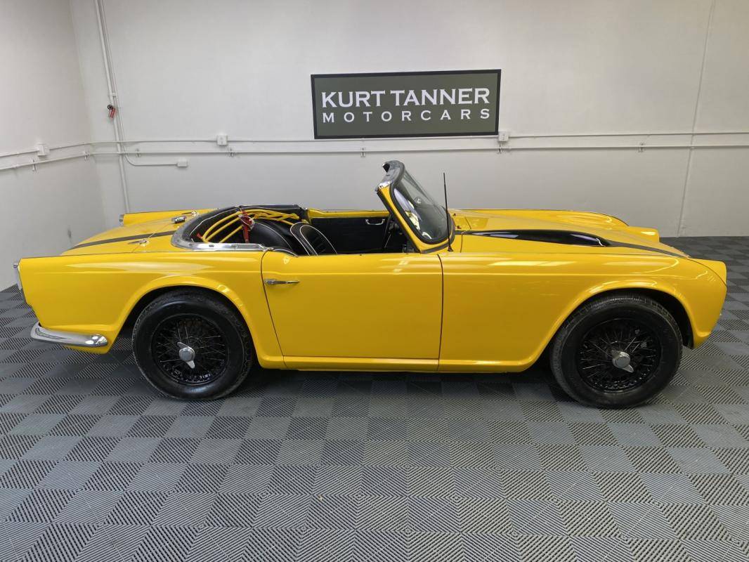 Triumph TR4