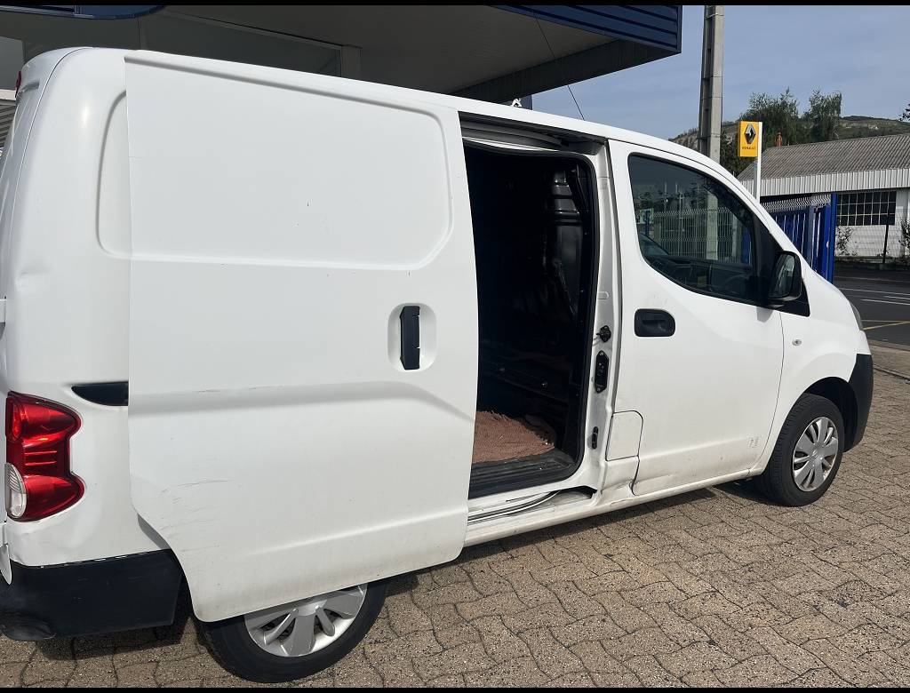 Nissan NV200