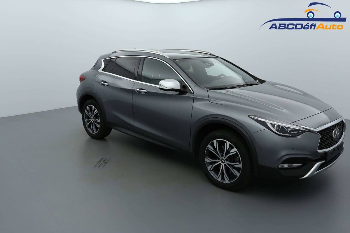 Infiniti QX30