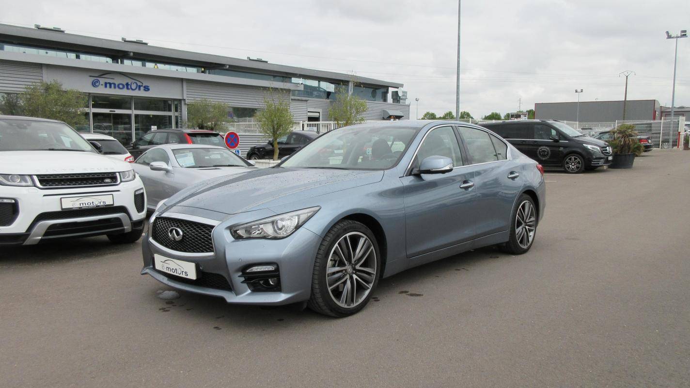 Infiniti Q50